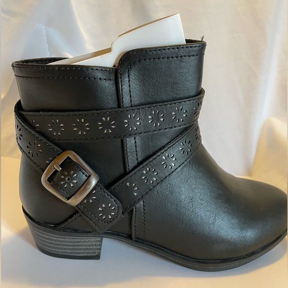 SO Samanthaa2 girl’s black ankle boots size 2 - Picture 8 of 9